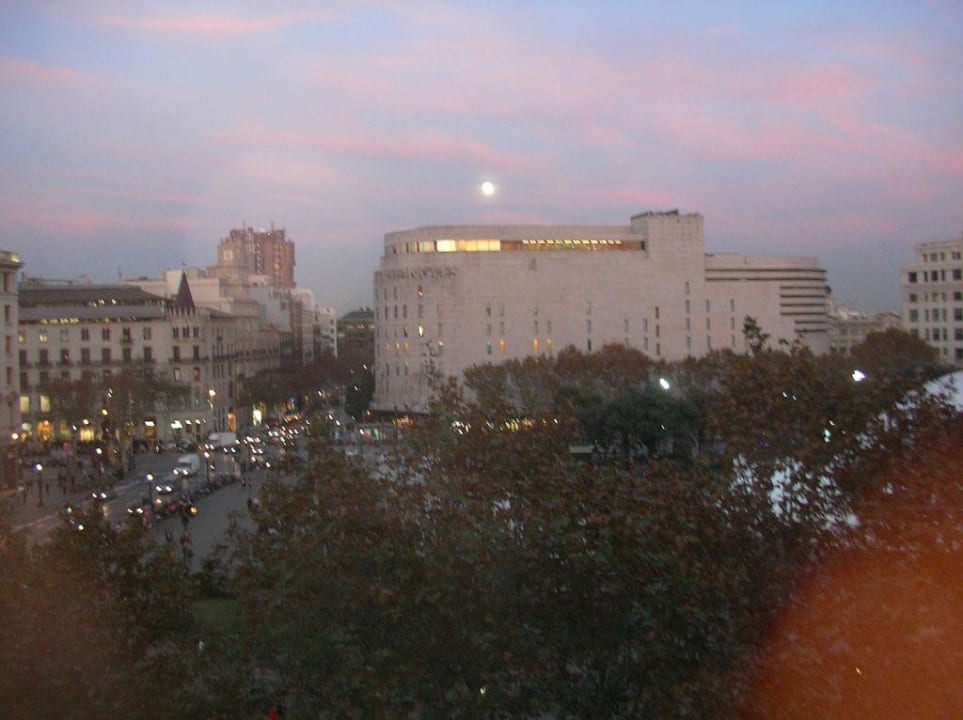 Blick nach gegenüber H10 Catalunya Plaza Boutique Hotel