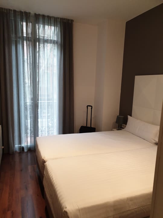 Zimmer MH Apartments Suites