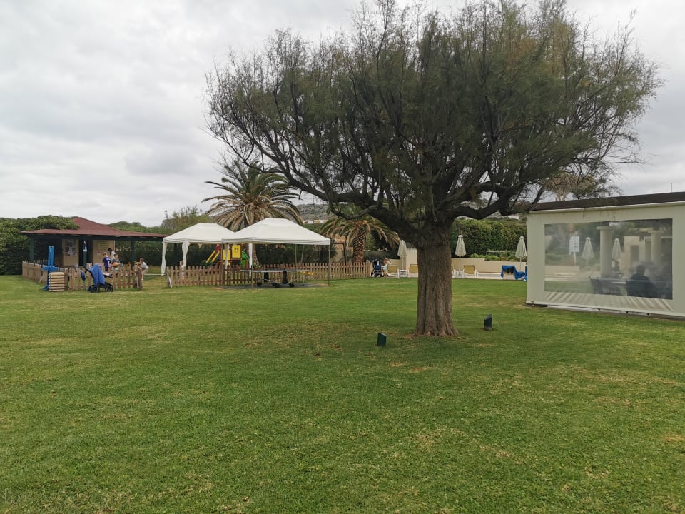 Gartenanlage Grecotel Meli Palace
