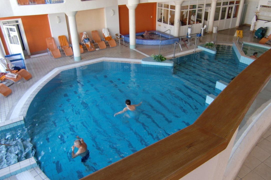 Innenpool von oben Hotel Europa Fit Superior Hévíz