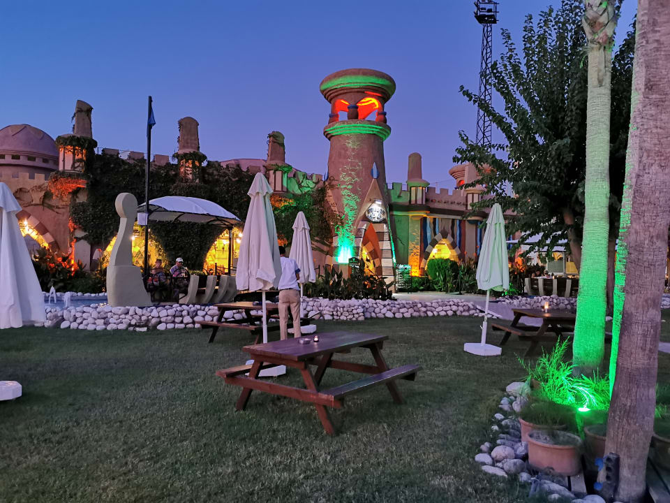 Gastro Kamelya Aishen Club