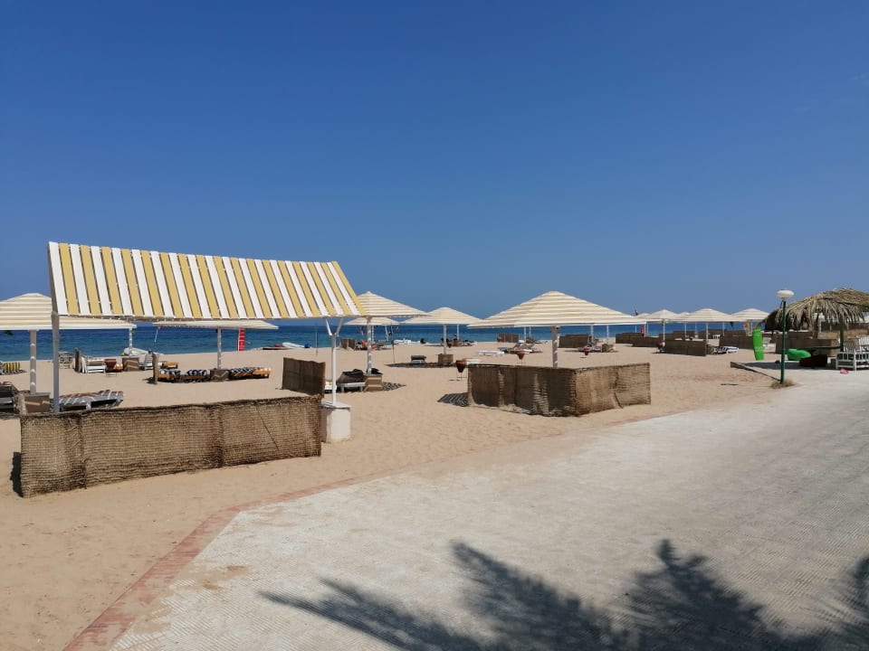 Strand Menaville Safaga