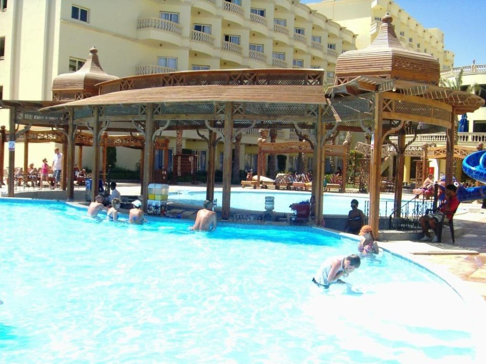 Bar przy basenie Riviera Aqua Park Resort