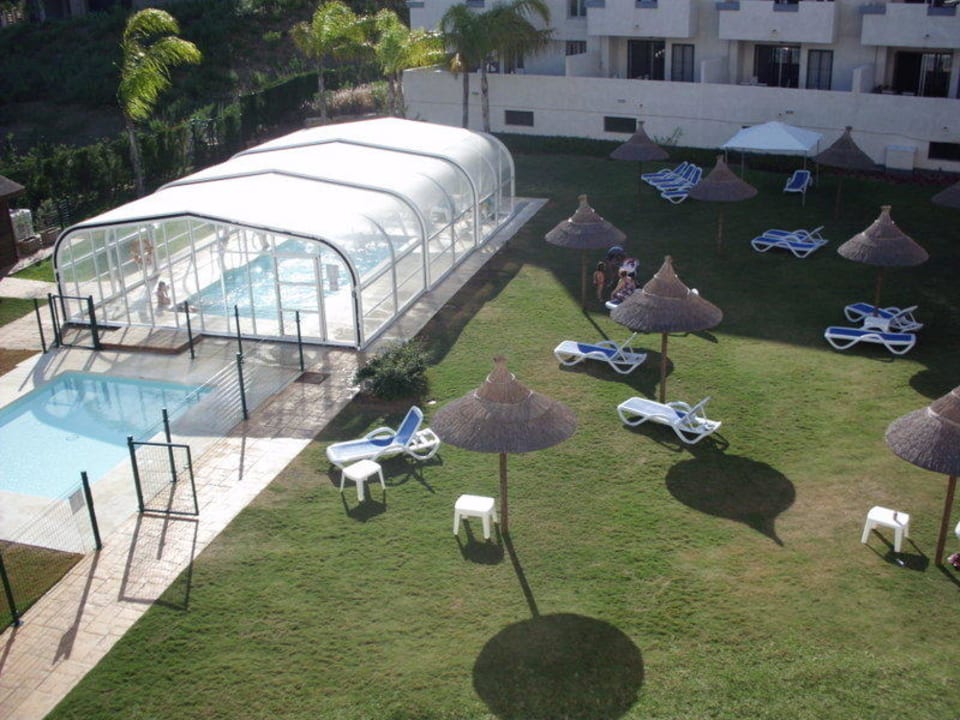 Ausblick auf Schwimmbad Apartments Cala Lucia