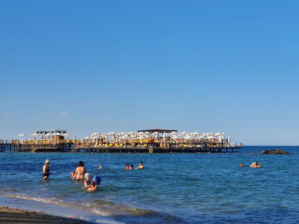 Strand Salamis Bay Conti Resort Hotel & Casino