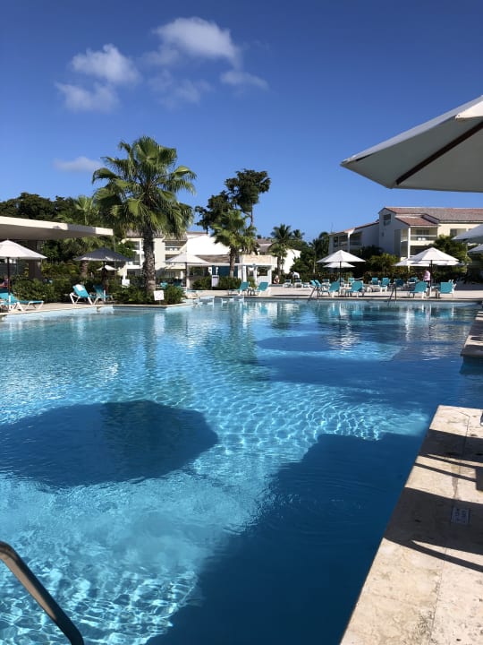 Pool Emotions by Hodelpa Puerto Plata