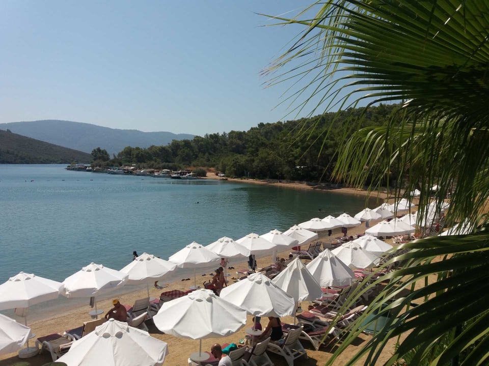 Strand Green Bay Resort & Spa