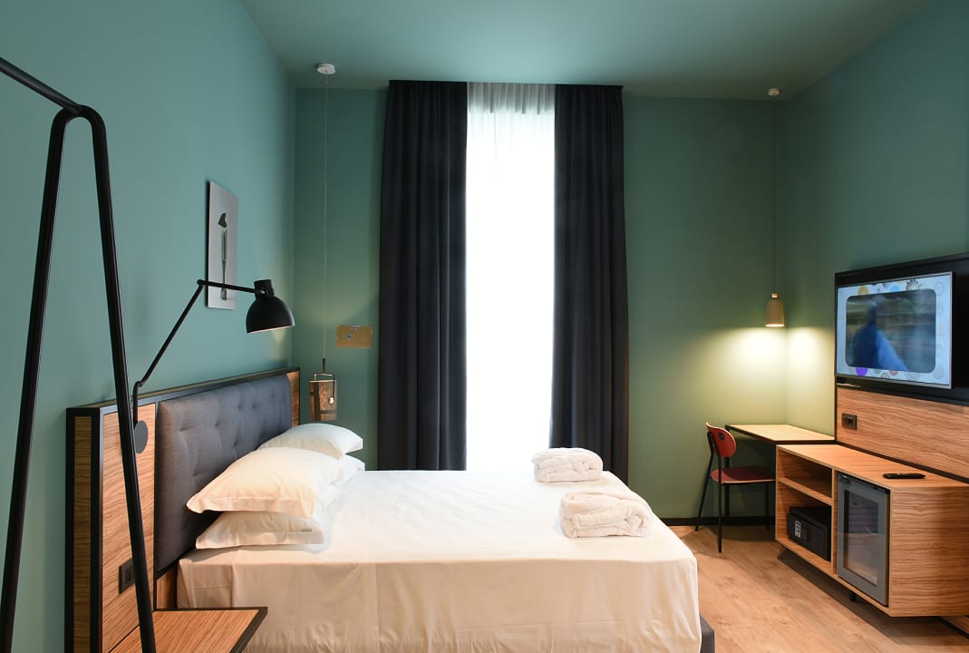 Zimmer The Poet Hotel