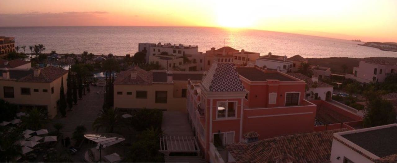 Sonnenuntergang über dem Villa del Conde Lopesan Villa del Conde Resort & Thalasso