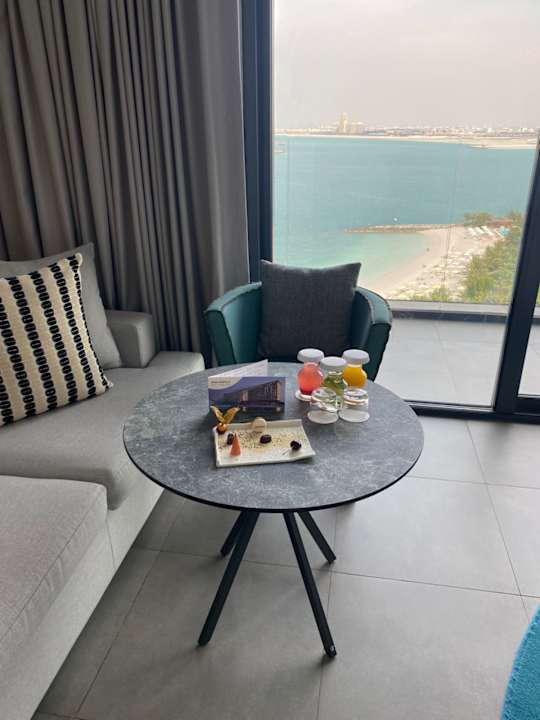 Ausblick Mövenpick Resort Al Marjan Island