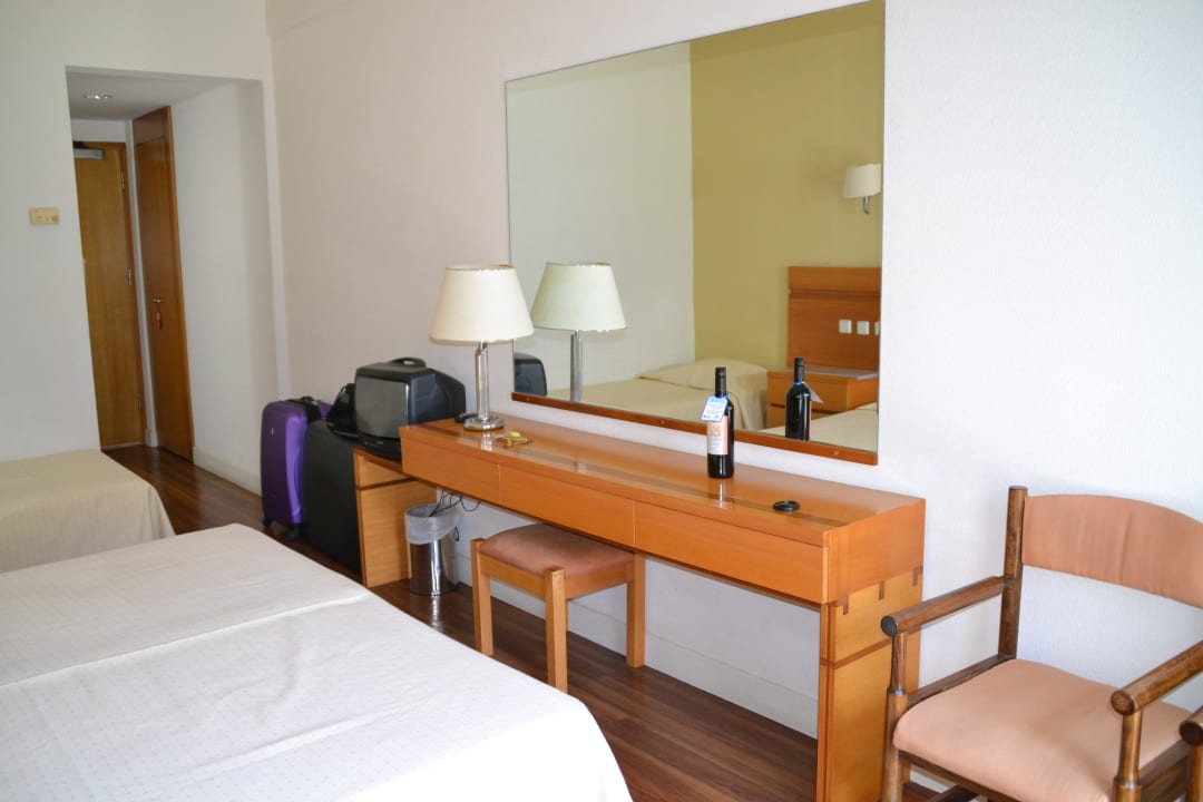 Einfache Einrichtung Ibiscus Hotel Rhodos