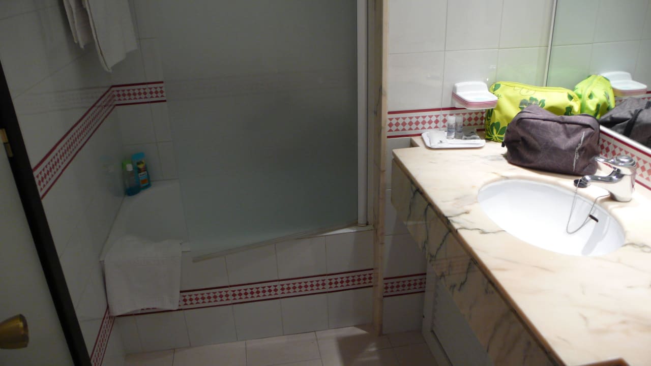 Badewanne mit Trennscheibe Welikehotel Marfil Playa