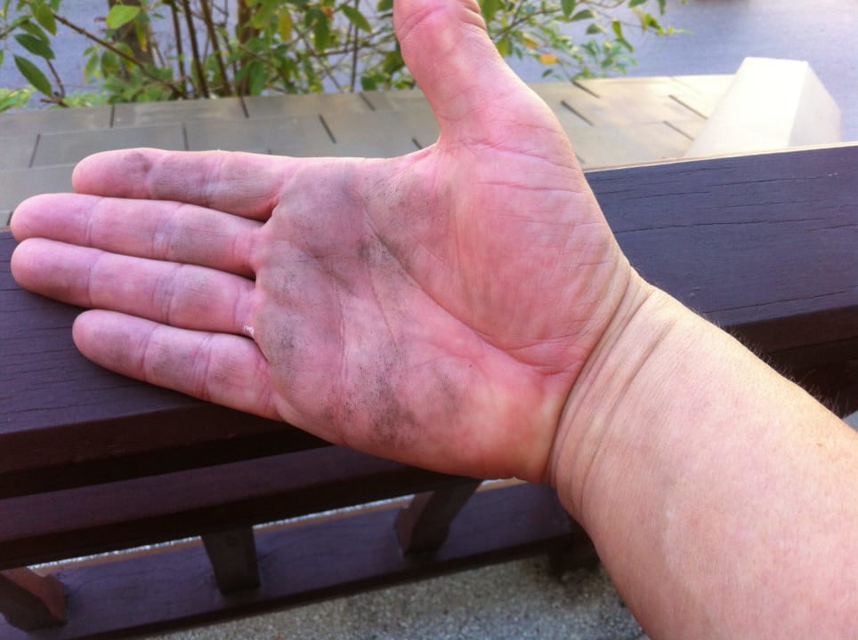 BITTE NICHTS ANFASSEN AUF DEM BALKON Burasari Phuket