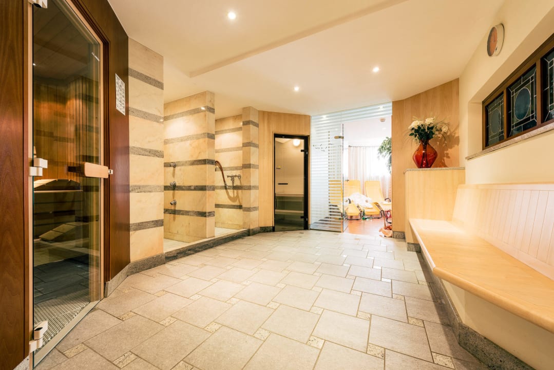 Wellnessbereich  Hotel Garni Alpenruh-Micheluzzi