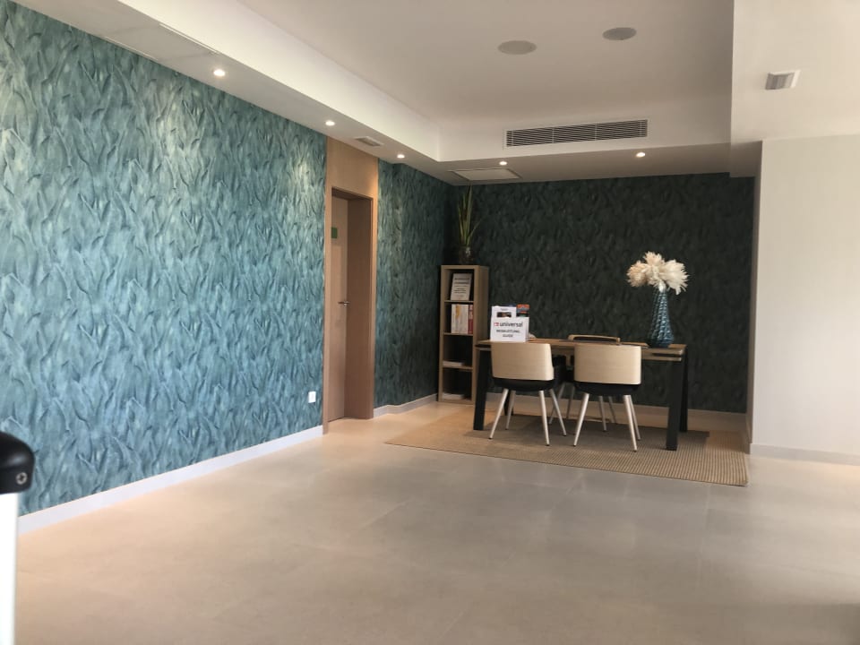 Lobby Universal Hotel Castell Royal