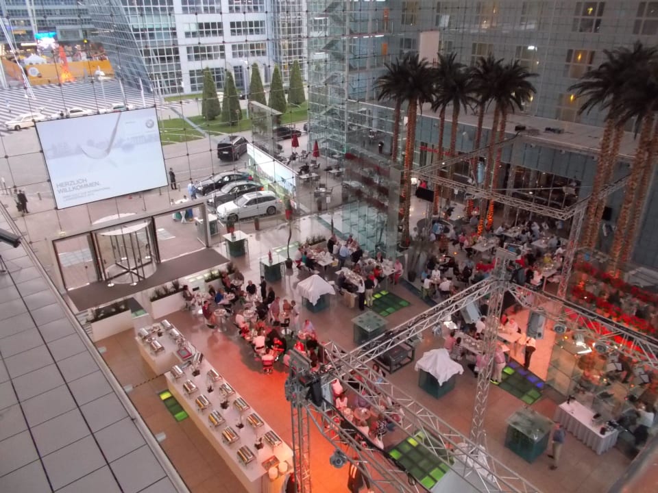 Lobbybereich Hilton Munich Airport