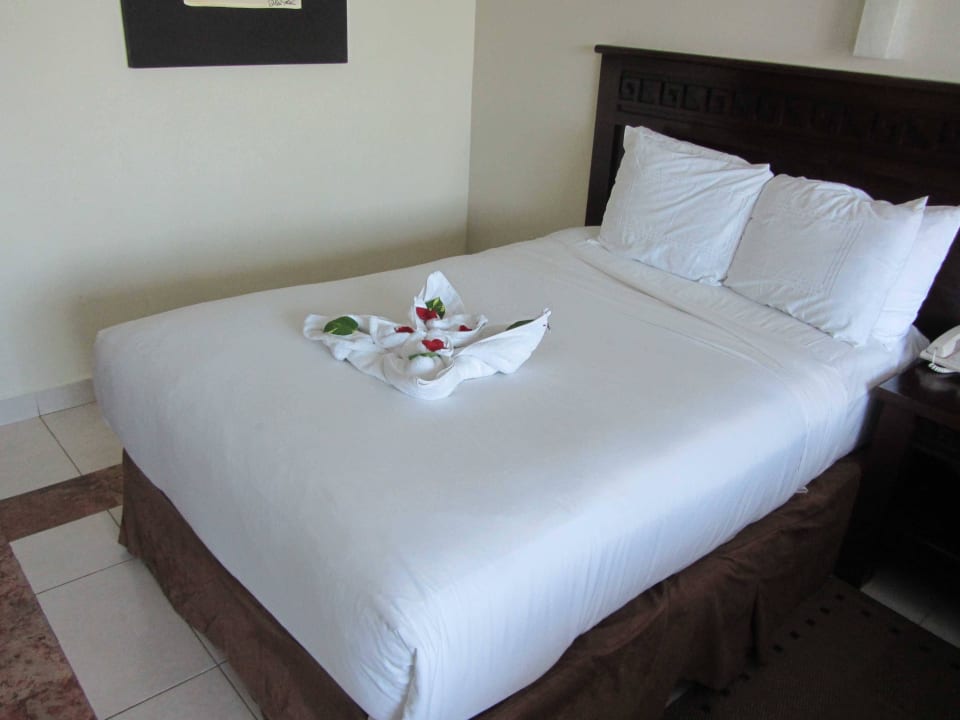 5 BlueBay Grand Esmeralda