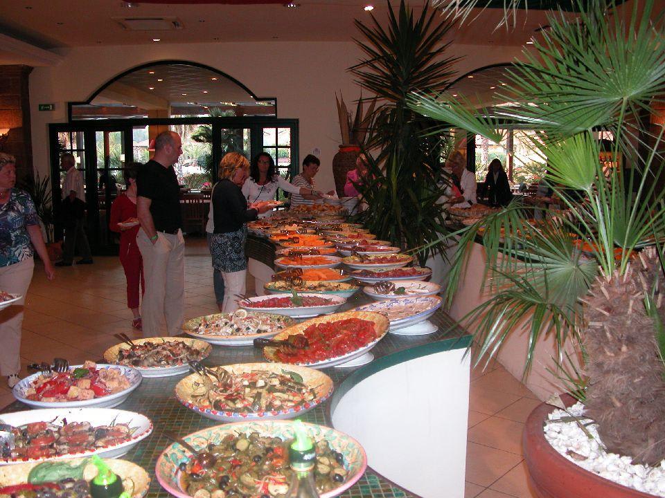 Vorspeisebüffet Falkensteiner Club Funimation Garden Calabria