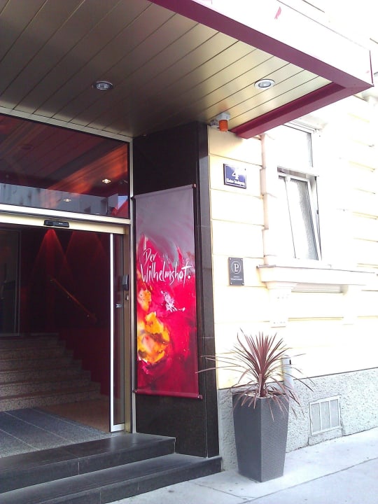 Eingang Hotel Der Wilhelmshof