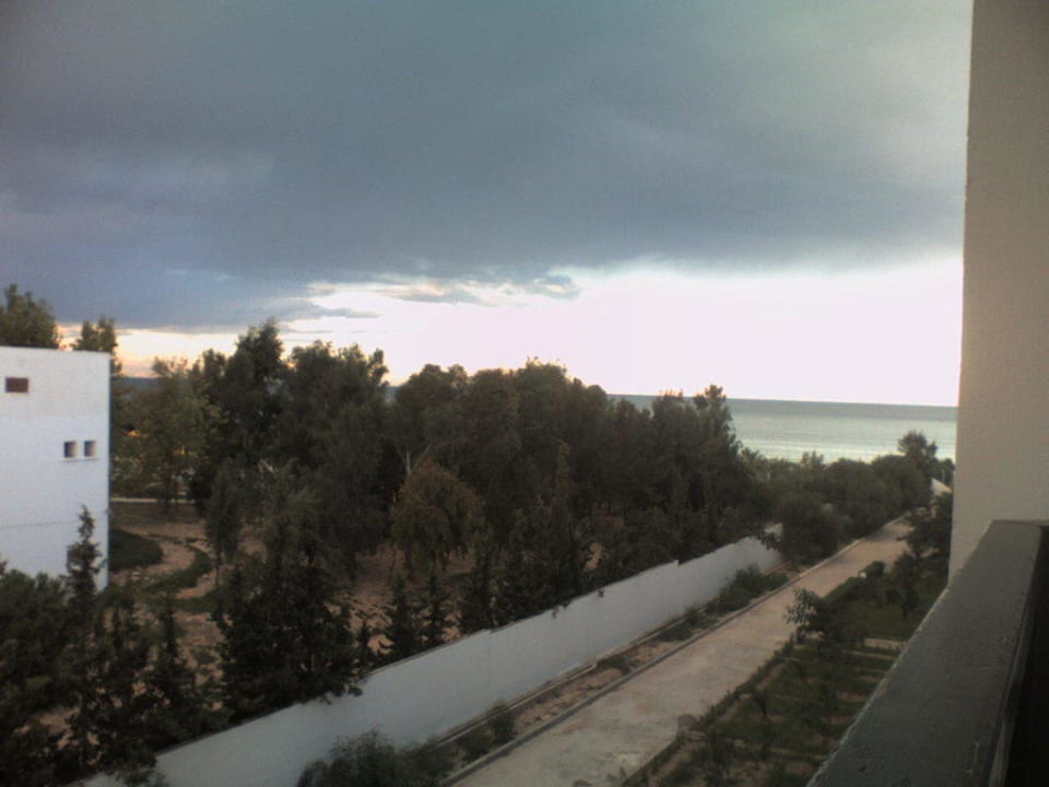 Blick vom Balkon Hotel El Mouradi Palm Marina