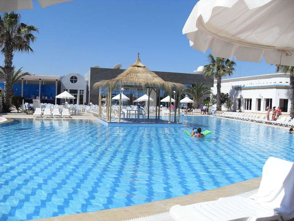 klares Wasser und immer sauber Eden Club