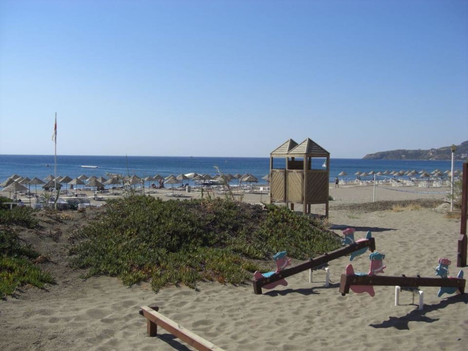 Strand Blue Sea Beach Resort