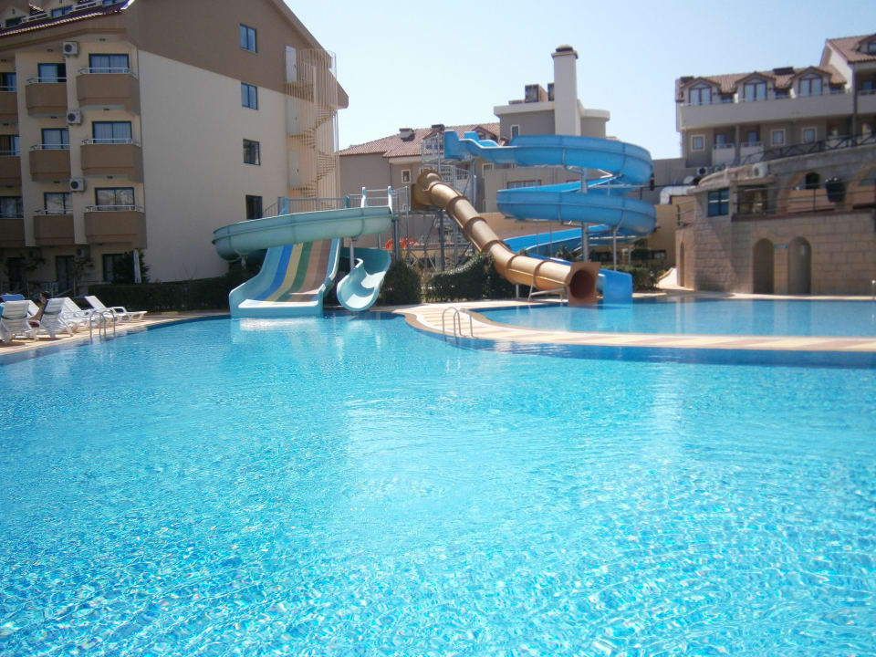 Pool Grand Seker Hotel