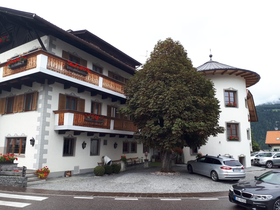 Außenansicht Hotel Tharerwirt