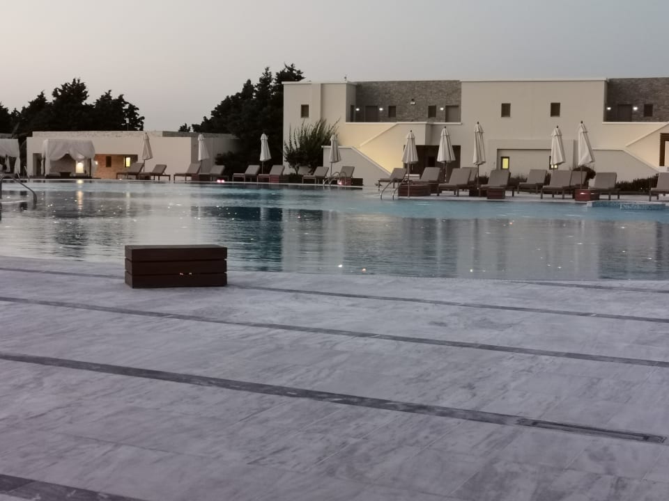 Pool SENTIDO Port Royal Villas & Spa