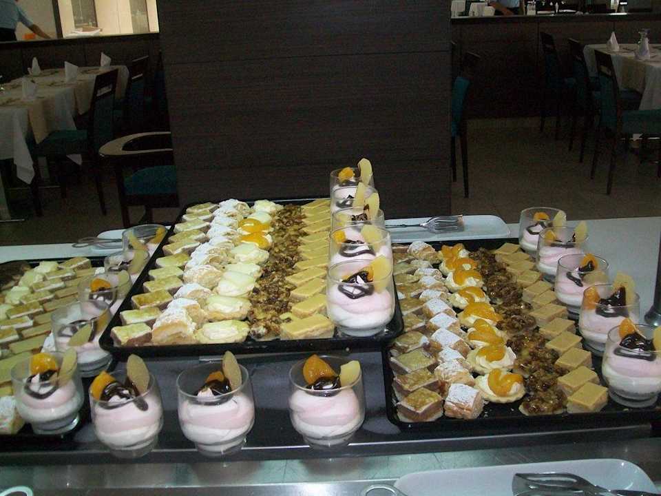 Das Dessert-Buffet Hotel Rosa Beach