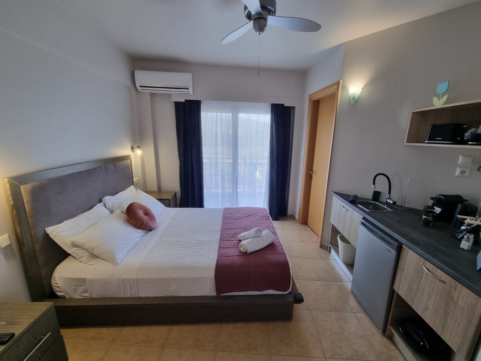 Zimmer GreenHill Holiday Suites Sarti