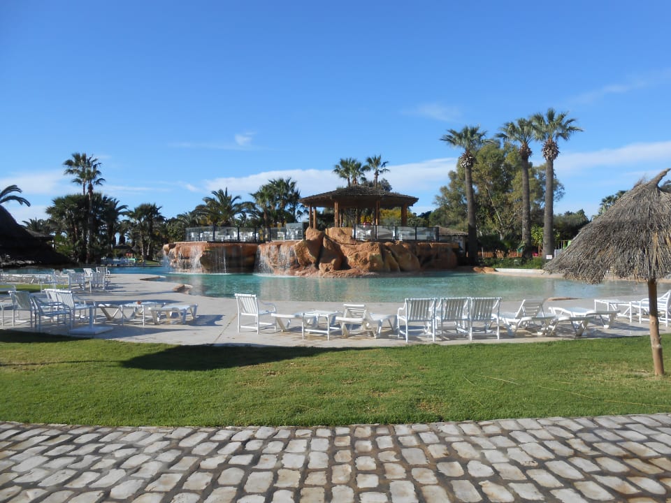 Pool Sentido Phenicia