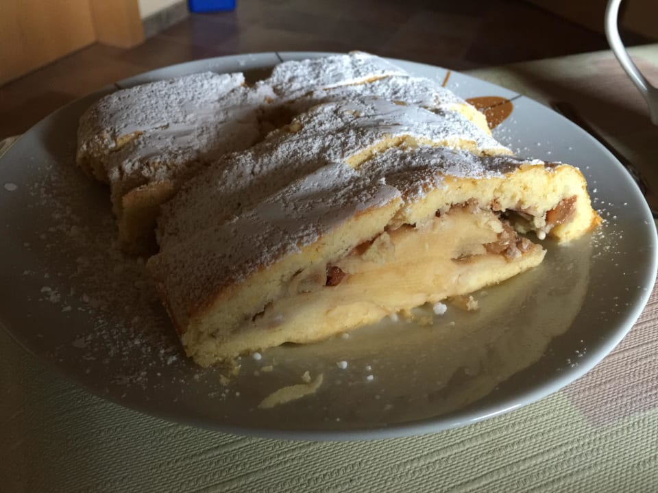 Strudel mit Äpfel Residence Renate