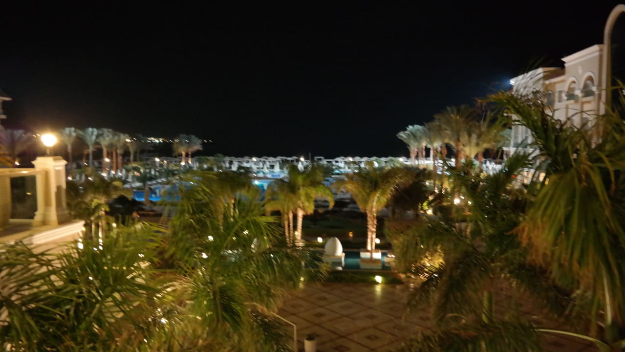 Blick von der Lounge draussen Premier Le Reve Hotel & Spa