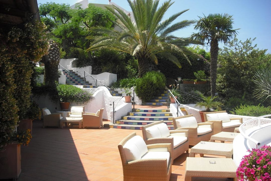 Oase im Grünen / Außenterrasse Hotel Paradiso Terme Resort & SPA