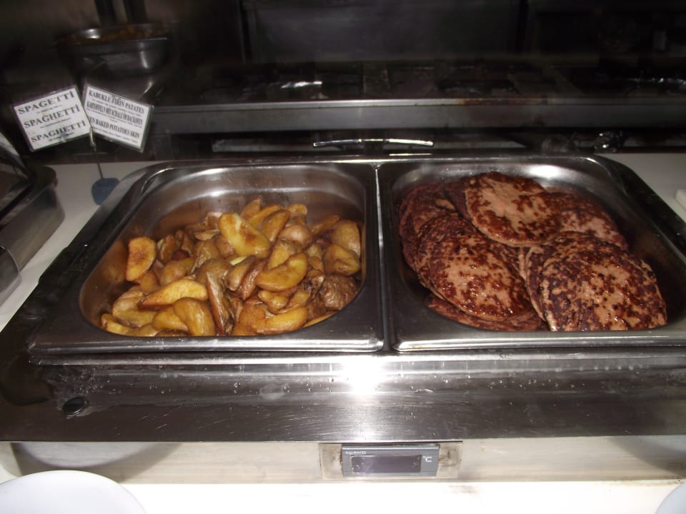 Kleines Essen am Strand Side Aluna Hotel