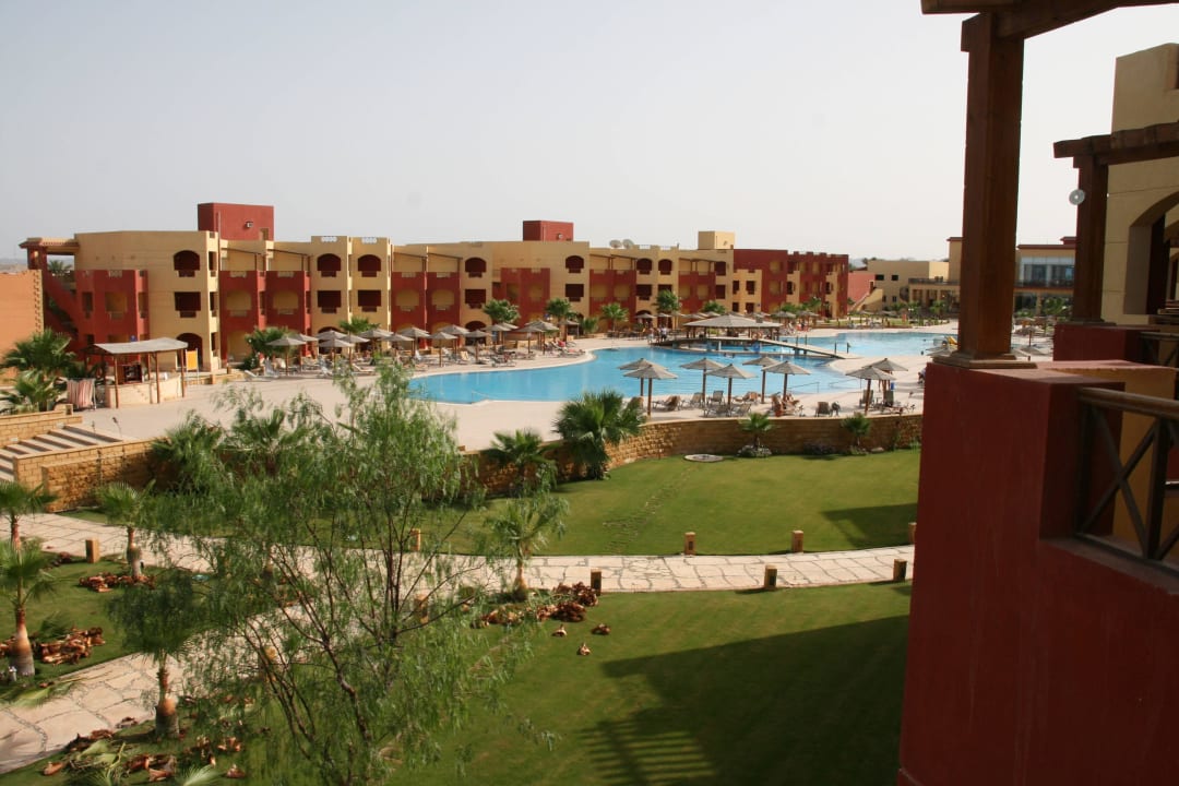 Von unserem Zimmer auf den Pool Casa Mare Resort
