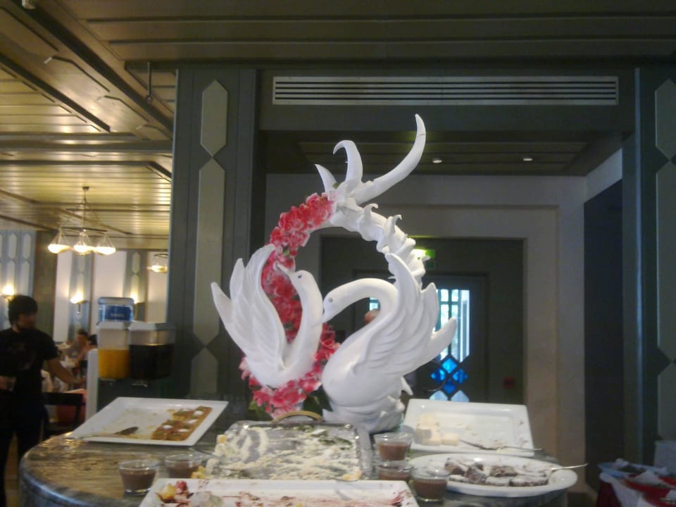 В ресторане Hotel Özkaymak Falez