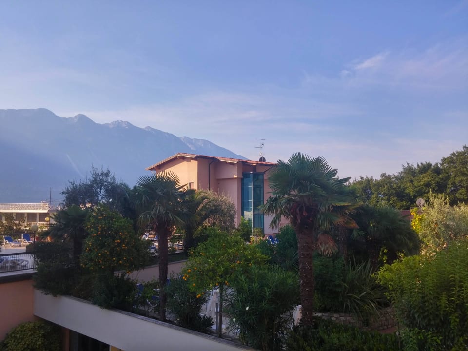Blick vom Balkon Hotel Garda Bellevue