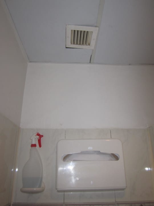 Öffentliche Toiletten für Restaurant und Lobby Mövenpick Resort El Quseir