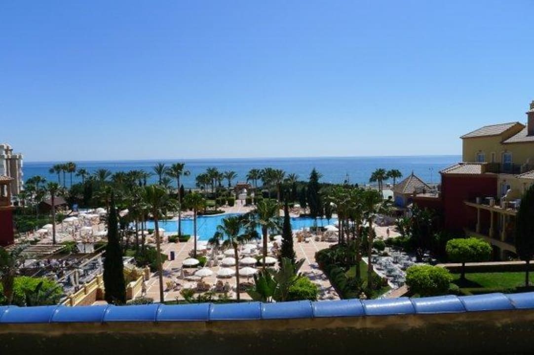Widok z pokoju na wprost Iberostar Waves Málaga Playa