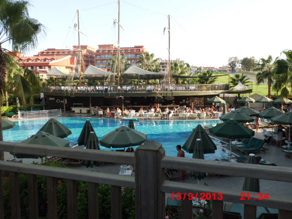 Pool und Liegebereich Can Garden Resort