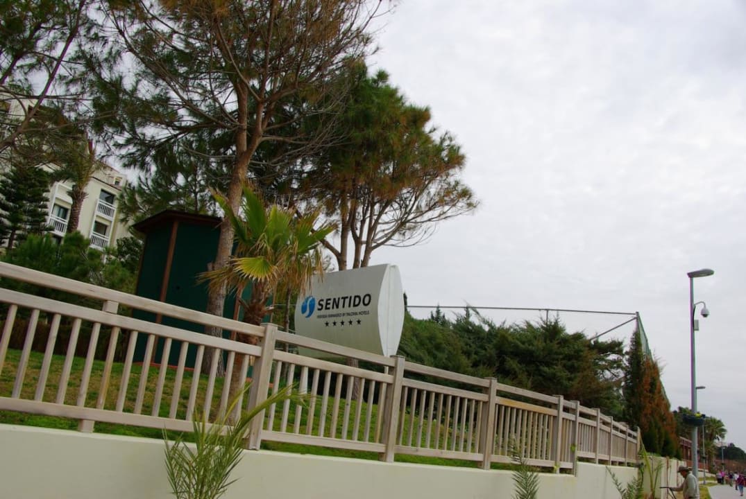 Von der Strandpromenade aus PALOMA Perissia