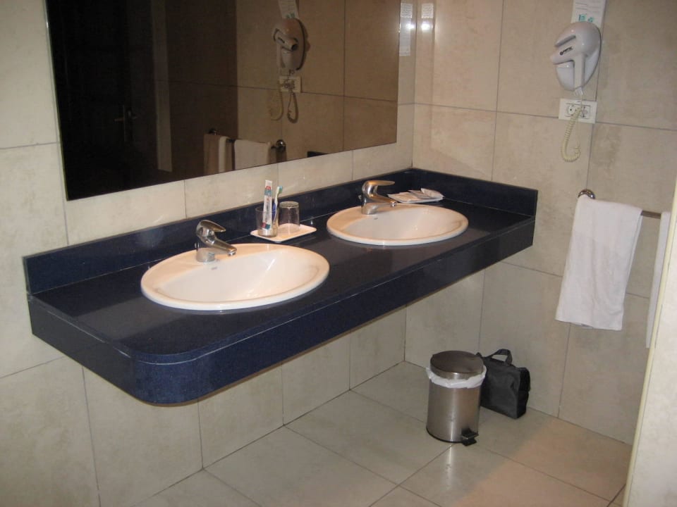 Junior Suite Badzimmer 5 Suites & Villas by Dunas