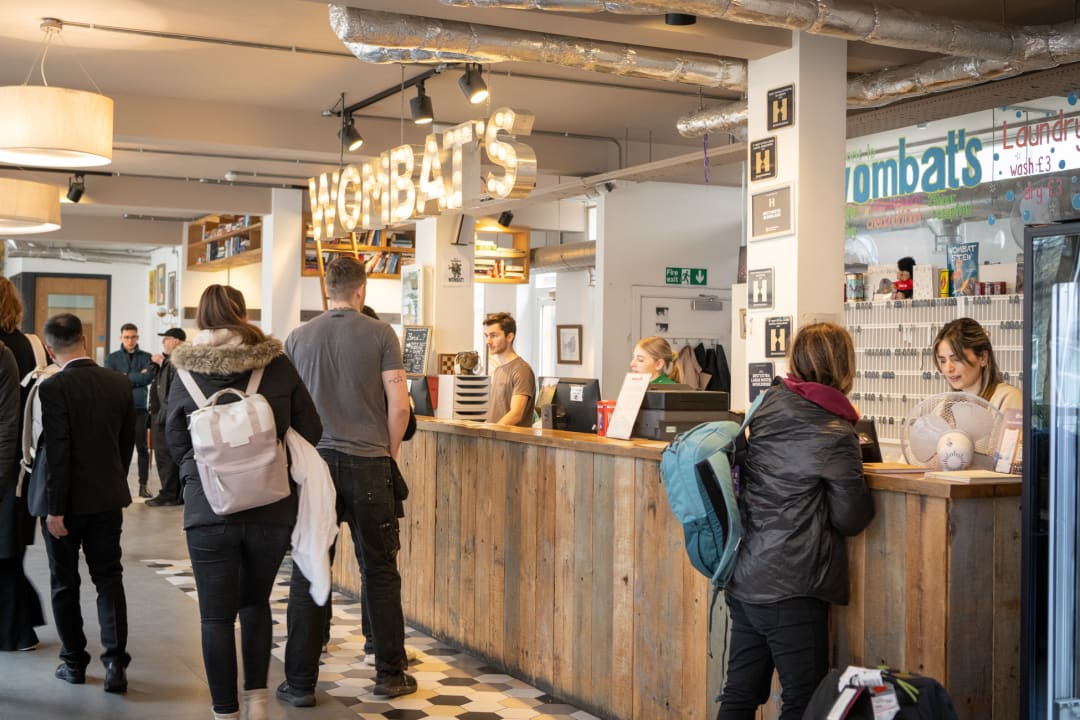 Lobby Wombat's City Hostel London