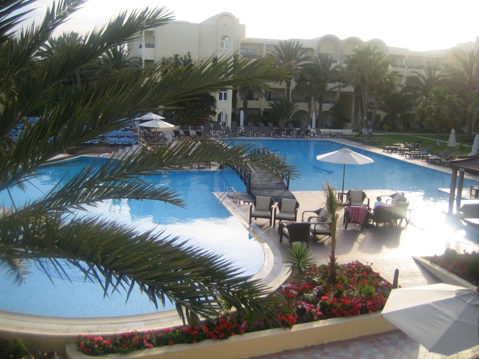 Große Poolanlage  Hotel Paradis Palace