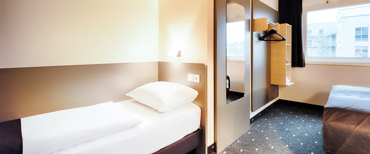 Zimmer B&B HOTEL Wiesbaden-Hbf