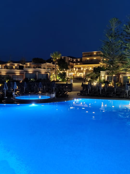 Pool Nana Golden Beach