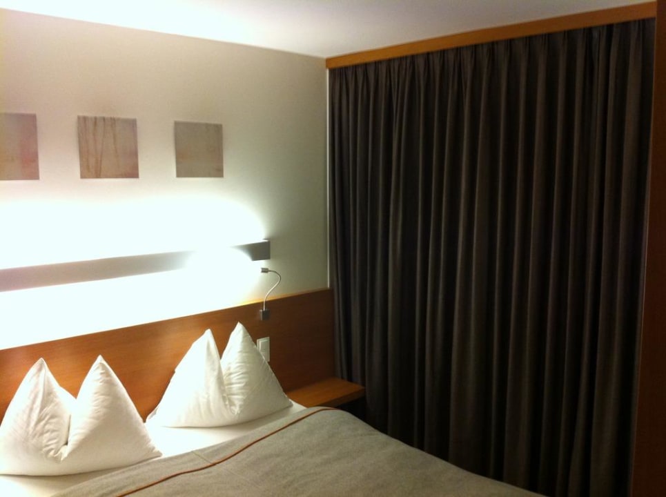 Ihr Bett ist angerichtet Hotel Manggei Designhotel Obertauern