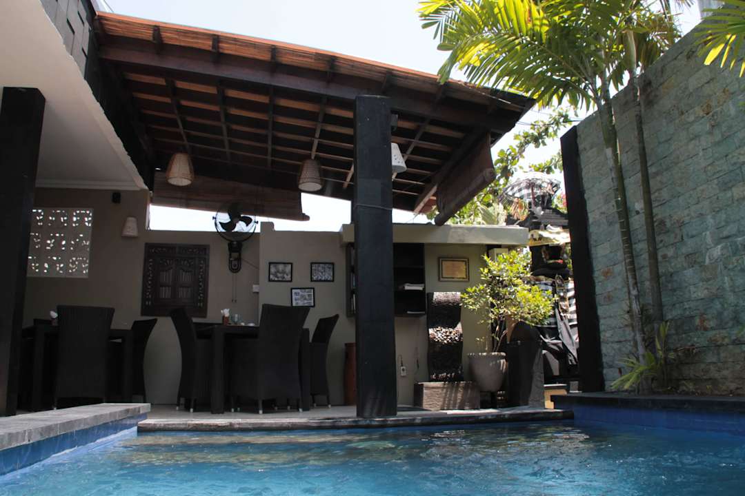 Pool mit Essecke Andari Legian